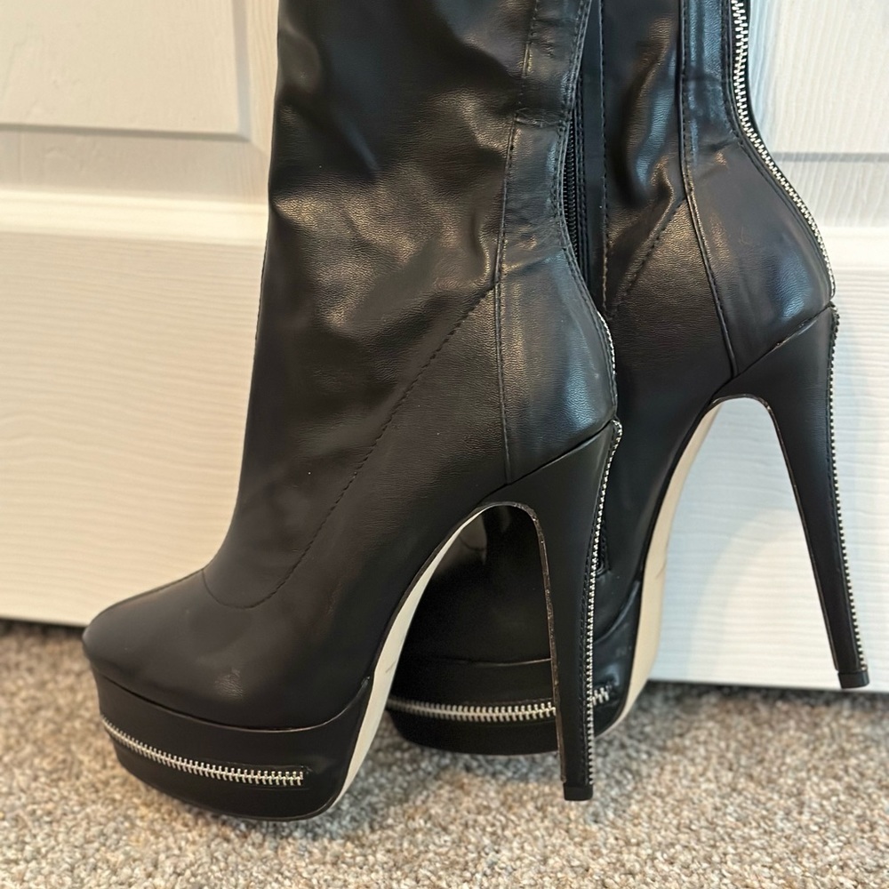 Rumbidzo Thigh High Boots  Womens Black Faux Leather Back Full Zipper  Size 9